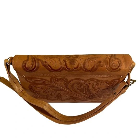 Vintage Tooled leather bag - Picture 4 of 14